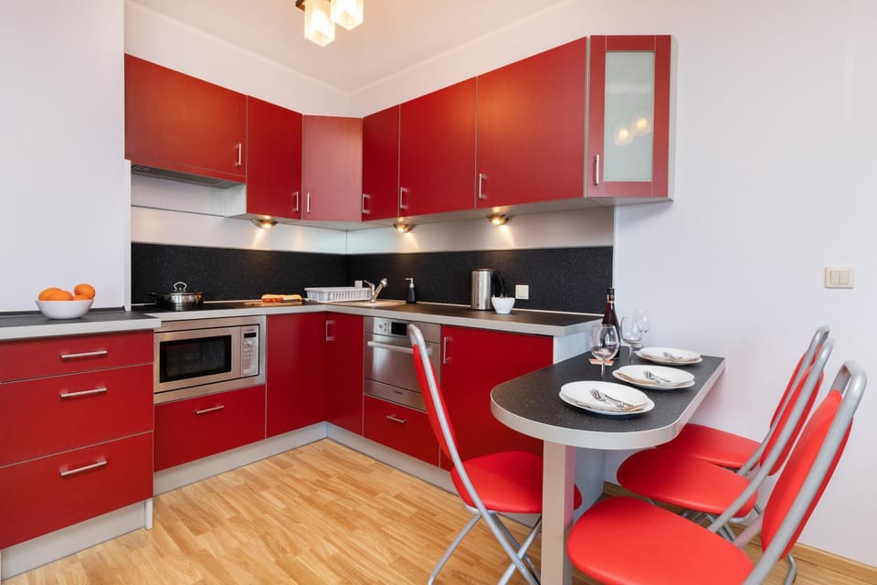 Dining area, kitchen