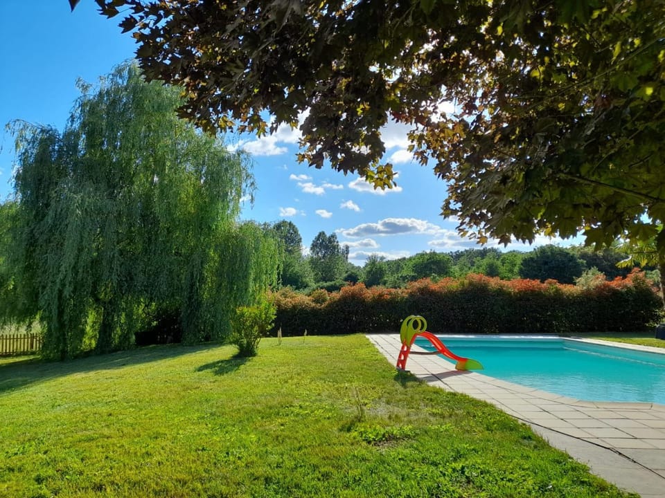 Garden, Swimming pool