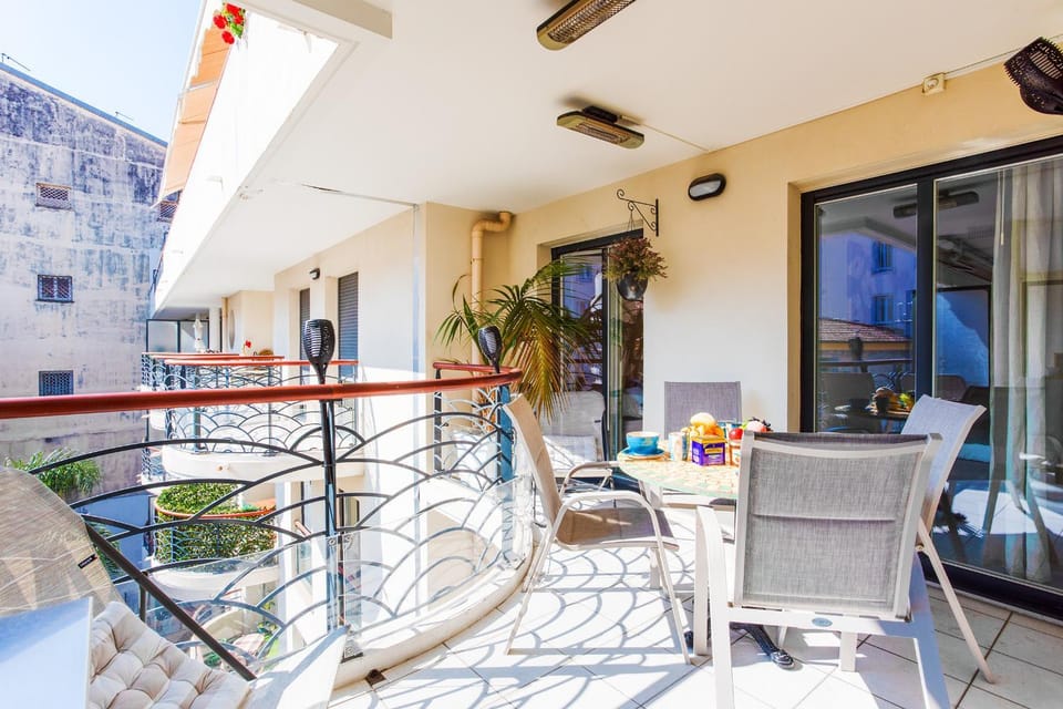 Patio, Balcony/Terrace