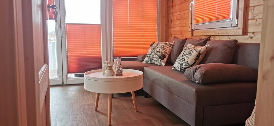 Hausboot Wilhelmshaven - Traum Unterkunft an der Jade Apartment in Wilhelmshaven