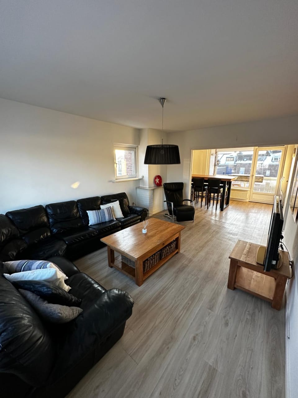 Communal lounge/ TV room, TV and multimedia, Living room