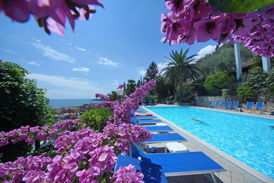 Pool view, Swimming pool