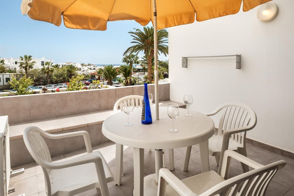 View (from property/room), Balcony/Terrace