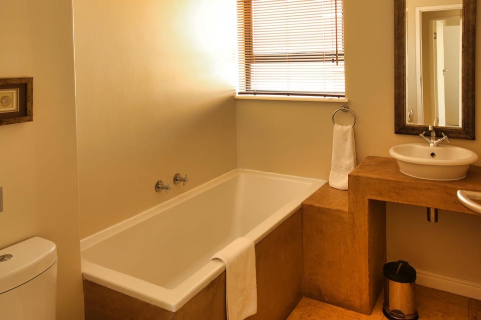Bathroom, Bath