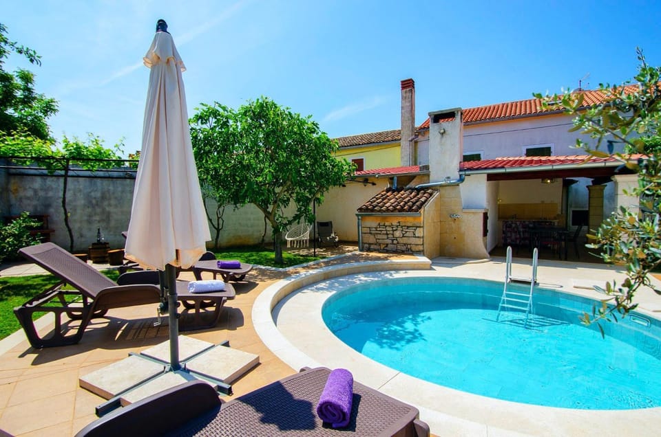 Villa Rosana in Muntić - Haus für 4-5 Personen Villa in Istria County