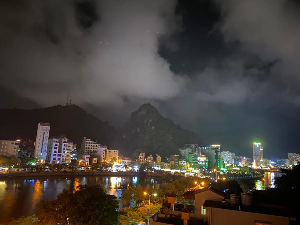 Night, View (from property/room), Balcony/Terrace, Lake view