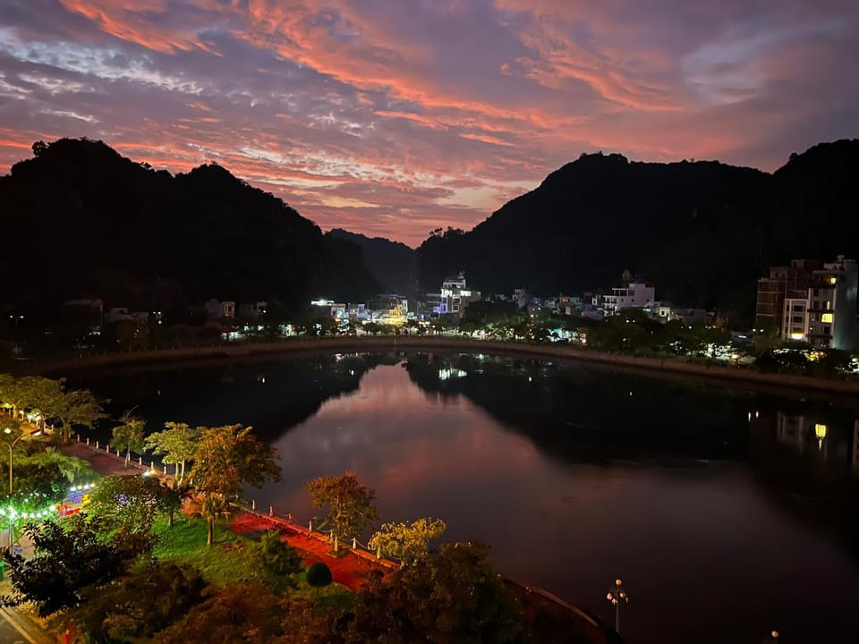 Night, View (from property/room), Balcony/Terrace, Lake view