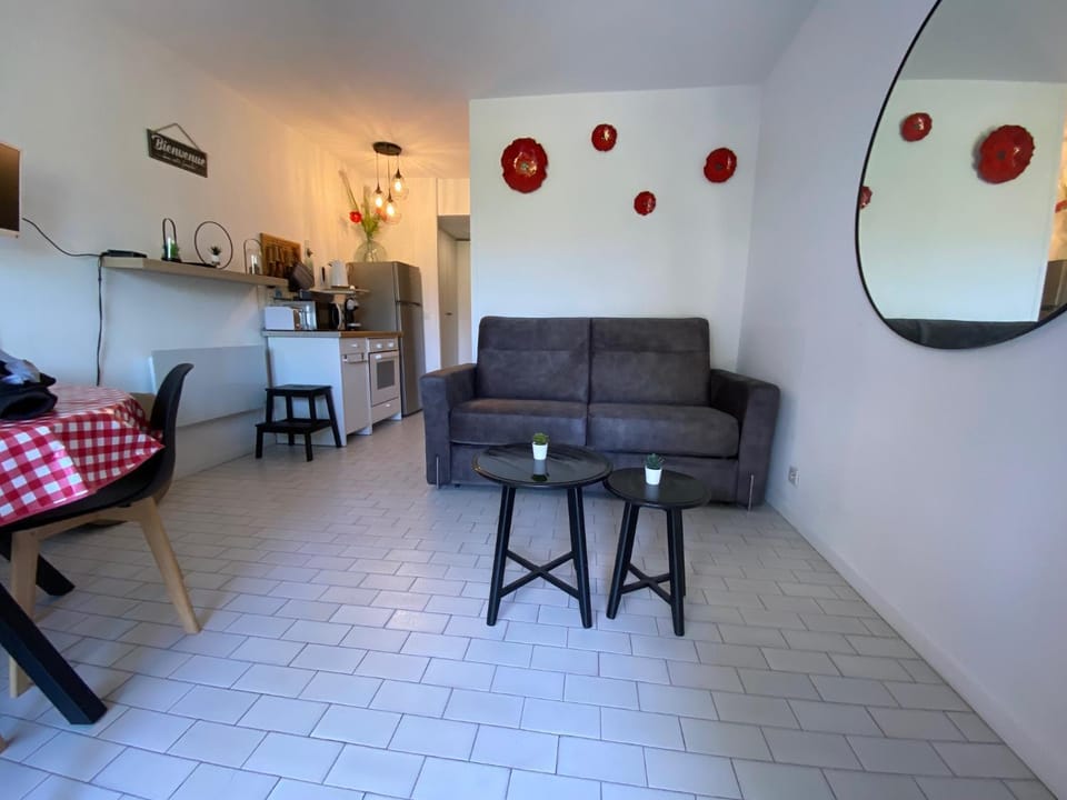 Living room, Bedroom