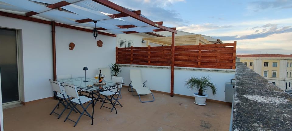 Property building, Day, View (from property/room), Balcony/Terrace, Seating area, Dining area