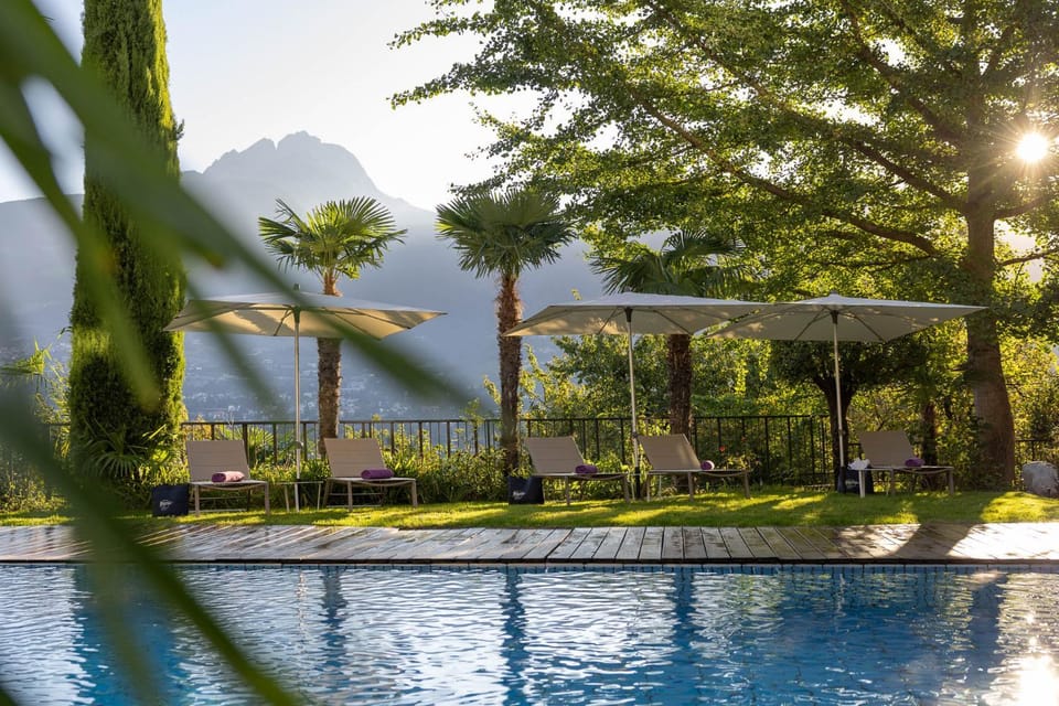 Property building, Swimming pool