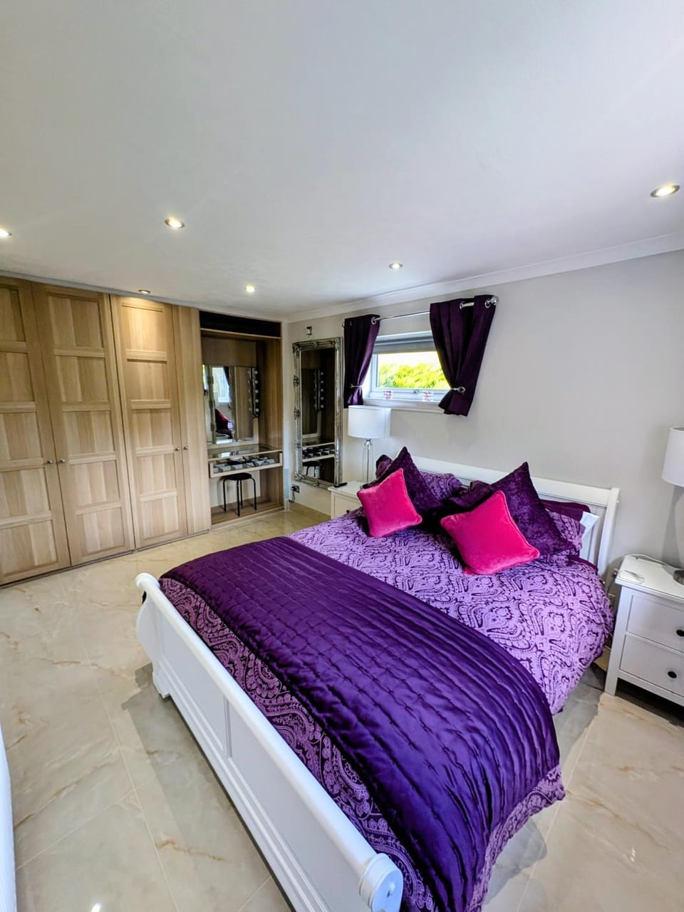 Beautiful spacious home in historical Scone, near Perth Apartment in Perth