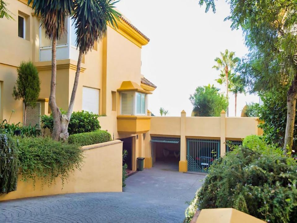 Property building, Parking