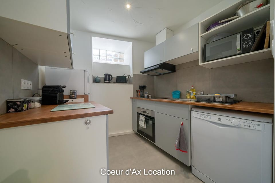 Coffee/tea facilities, Kitchen or kitchenette