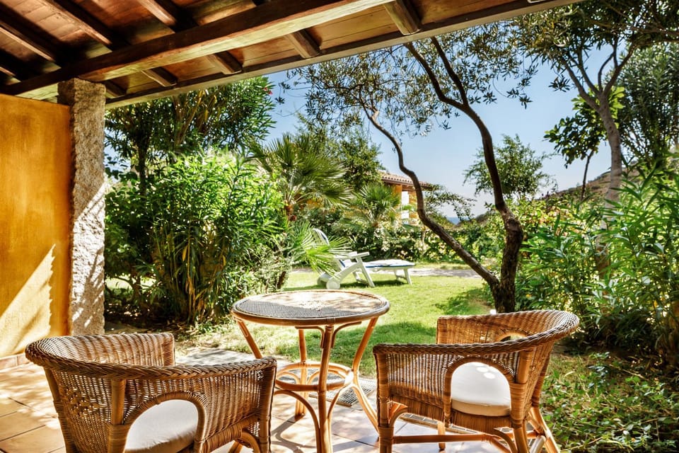 Patio, Garden view