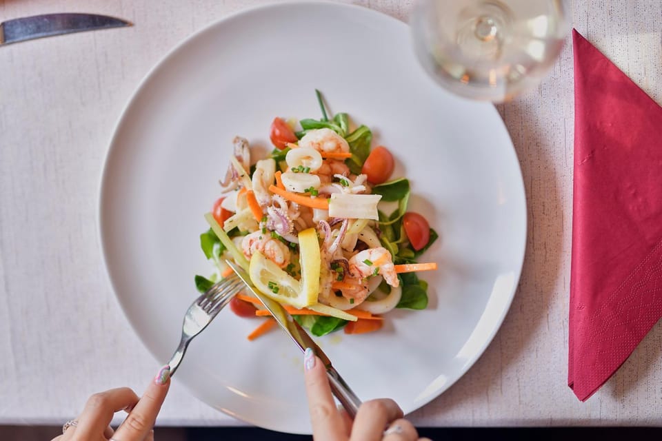 Restaurant/places to eat, Food and drinks, Lunch, Dinner