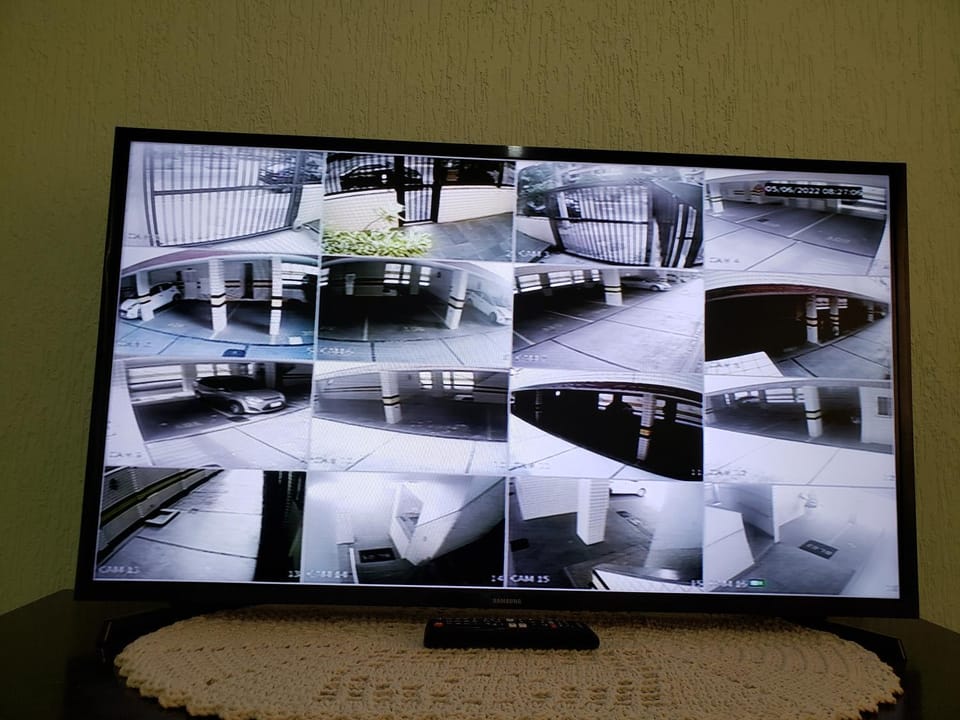 Apto Cabo Frio RJ Mobiliado há 170 metros da Praia do Forte com Wi-Fi e Garagem coberta Apartment in Cabo Frio