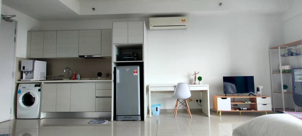TV and multimedia, Living room, locker, pet friendly, washing machine, kitchen, air conditioner