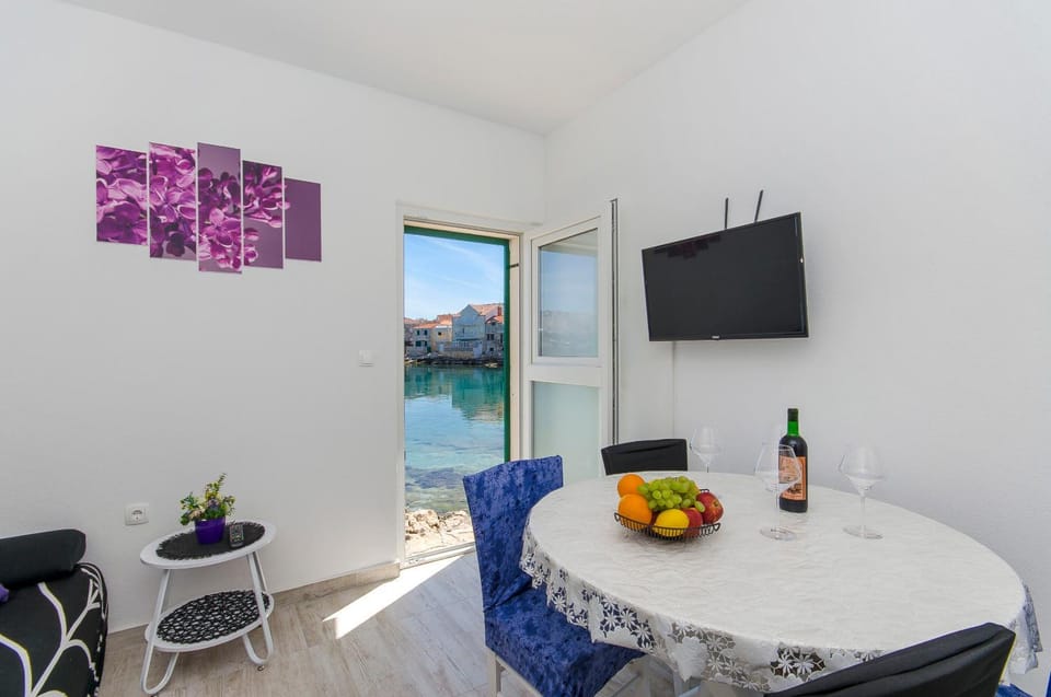 View (from property/room), Dining area