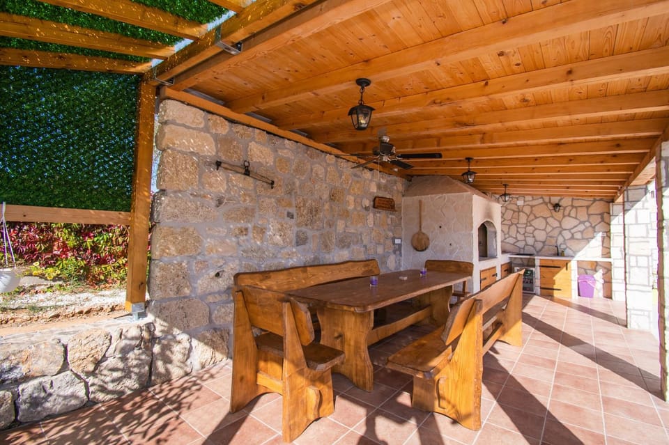 BBQ facilities, Kitchen or kitchenette, Seating area