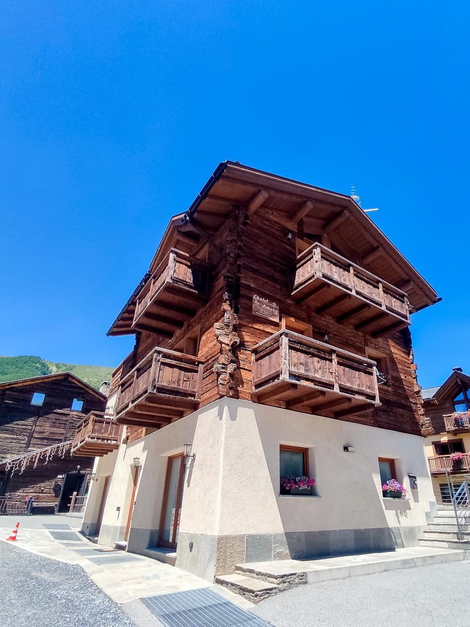 Chalet Armony Apartment in Canton of Grisons
