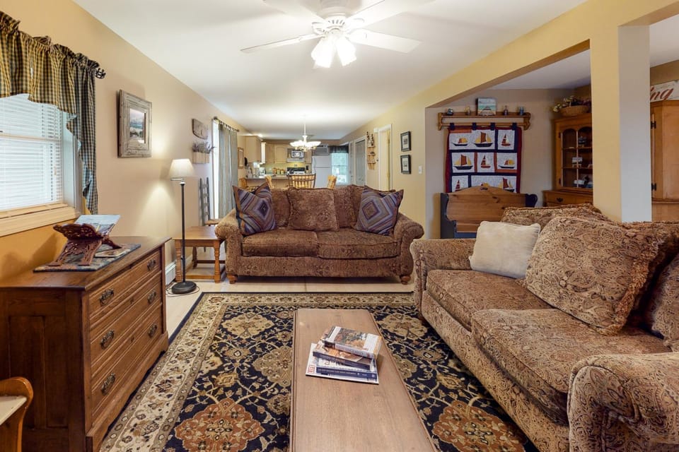 Beach Plum Townhouse Apartment in Ogunquit