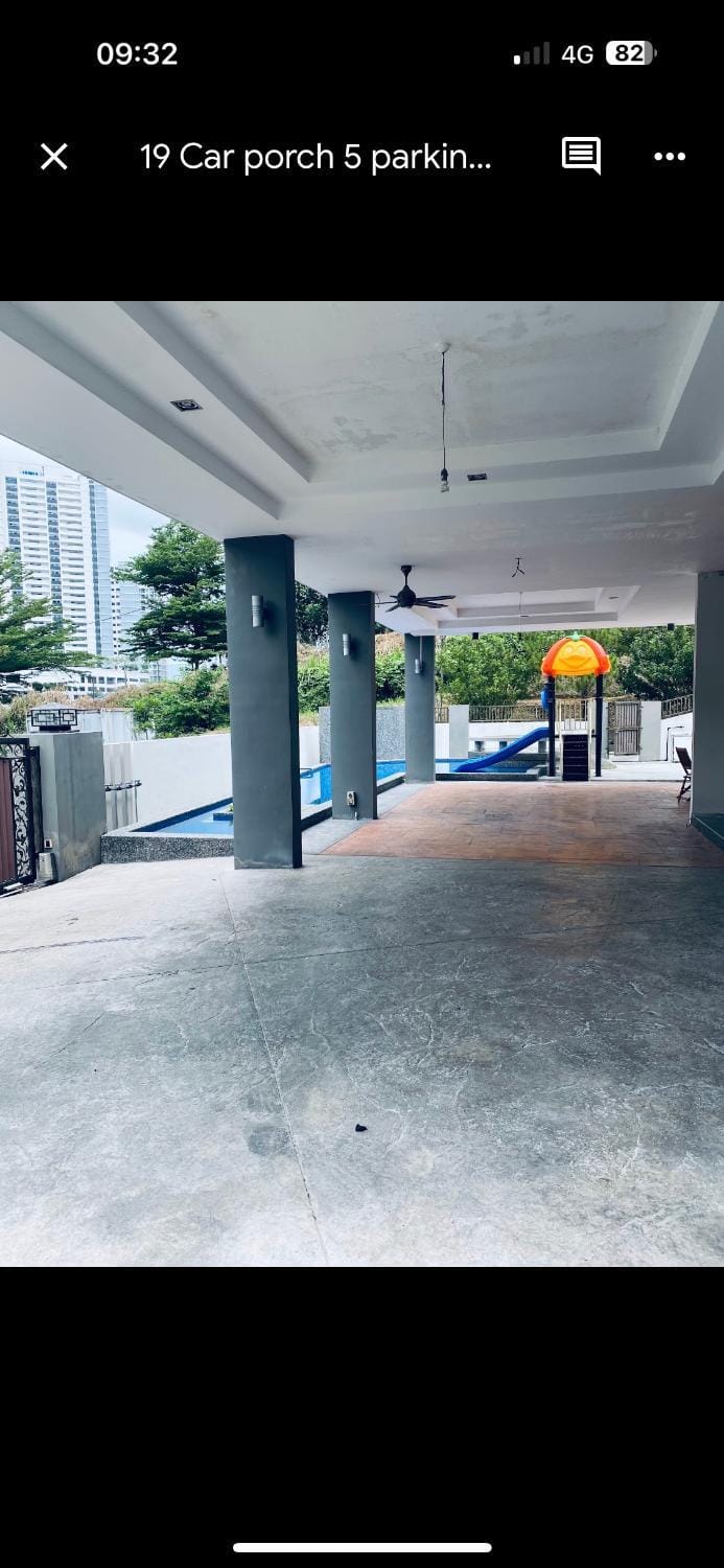 30PAX 7BR Villa with Kids Swimming pool, TV, Pool Table n BBQ near SPICE Arena Penang 9800 SQFT House in Bayan Lepas