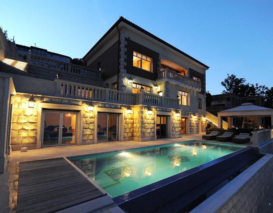 Property building, Night