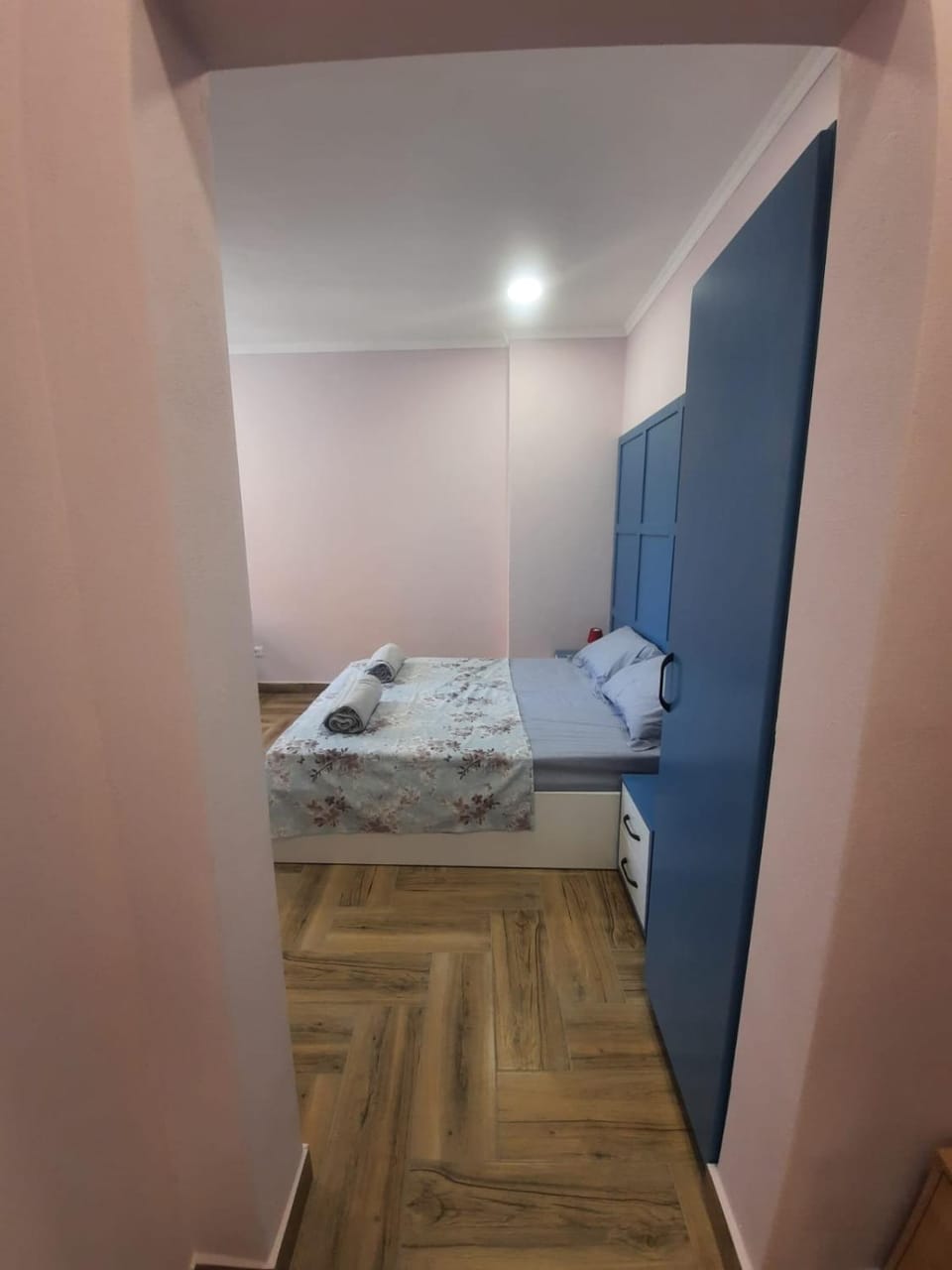 2V1 - Studio 1 Apartment in Tirana