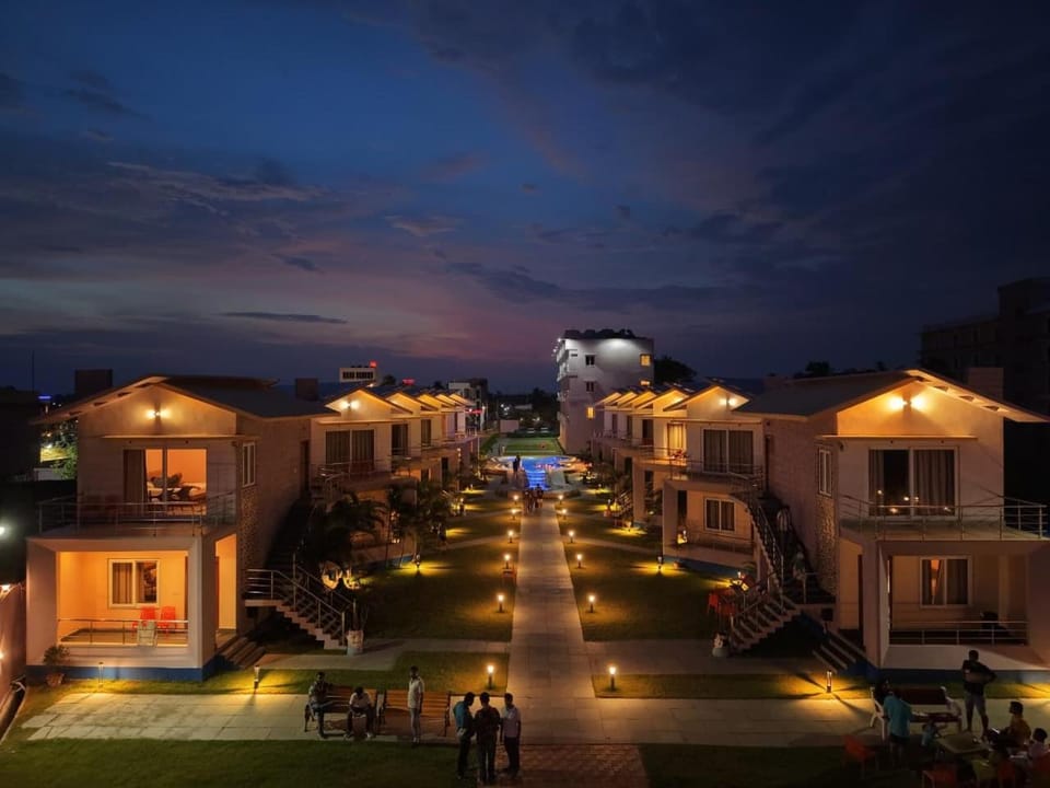 Property building, Night