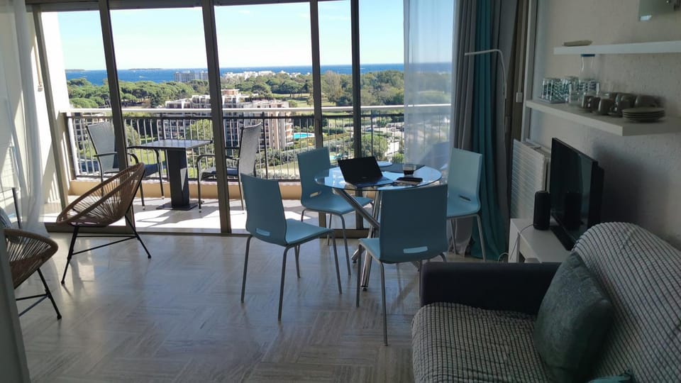 Studio face mer Mandelieu près de Cannes Apartment in Mandelieu-La Napoule