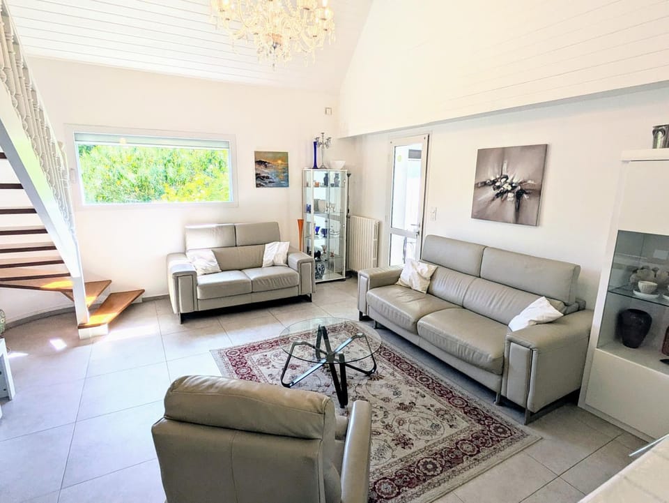 Maison moderne 8 personnes, jardin, parkings, fibre THD, plage 5 min House in Vannes