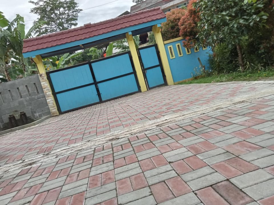Villa Ainun Vacation rental in Cisarua