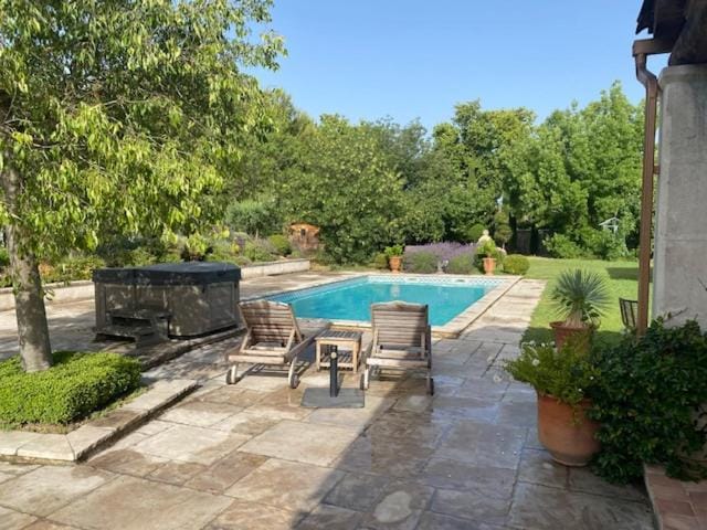 Mas des IRIS Bed and Breakfast in Saint-Remy-de-Provence