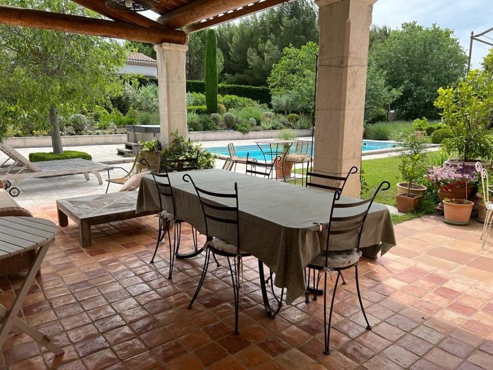 Mas des IRIS Bed and Breakfast in Saint-Remy-de-Provence