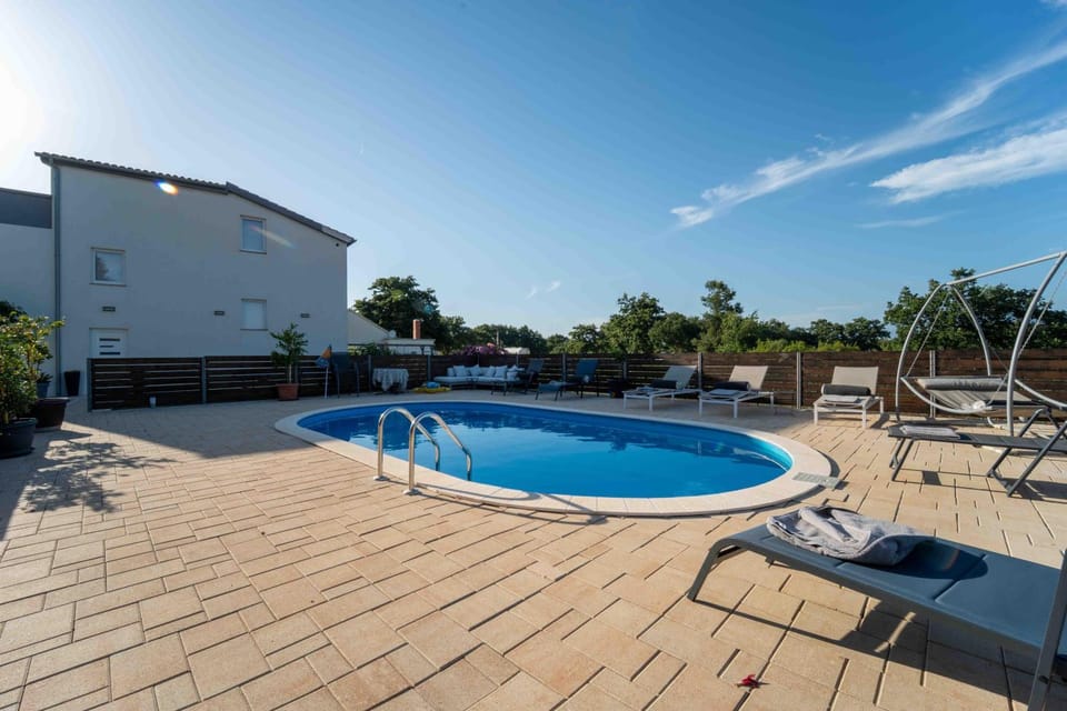Holiday home “MARKO” with heated pool! Villa in Šibenik-Knin County, Croatia