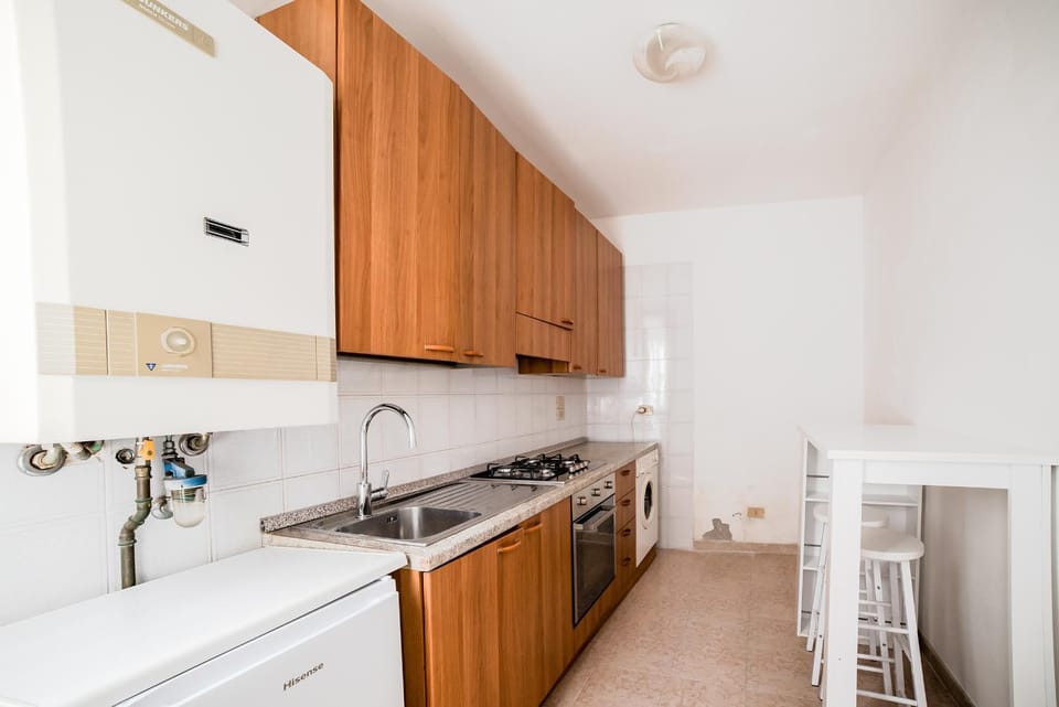 Gondola, San Giacomo Apartment in Venice