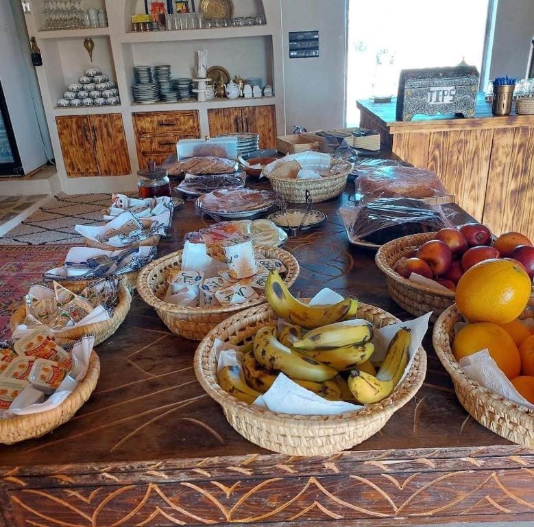 Continental breakfast, Buffet breakfast, Drinks