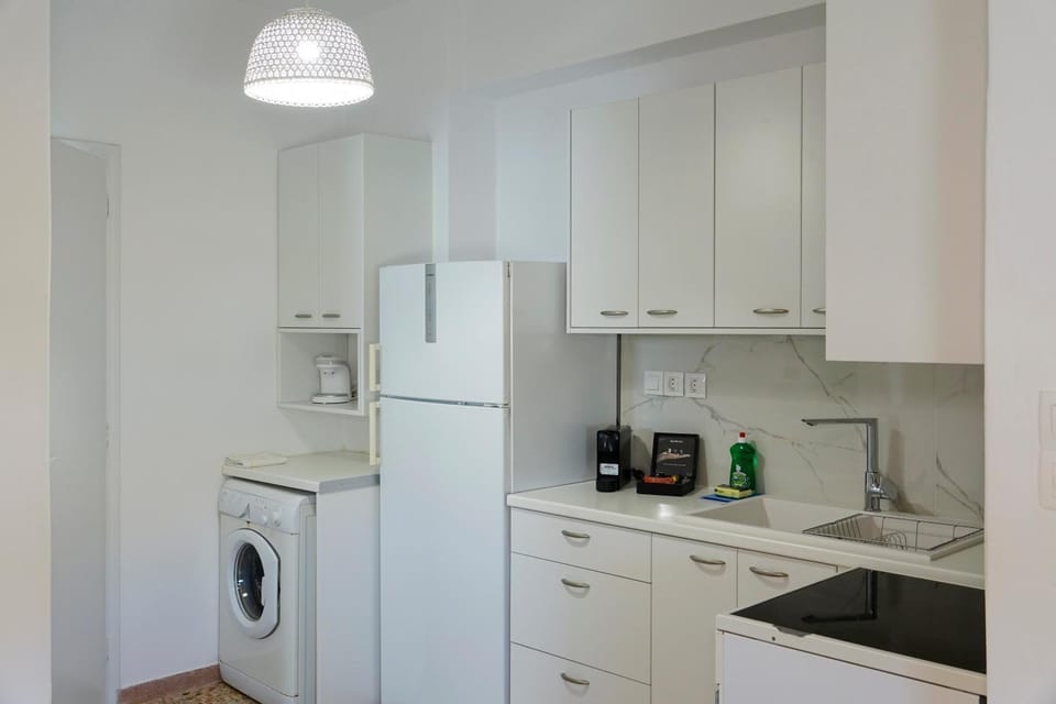 Coffee/tea facilities, pet friendly, stove, washing machine