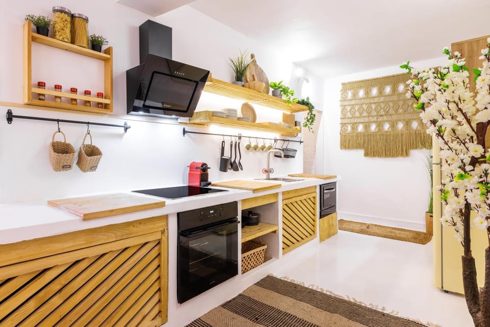 Queen Suite With Hot Tub Apartment in Thessaloniki