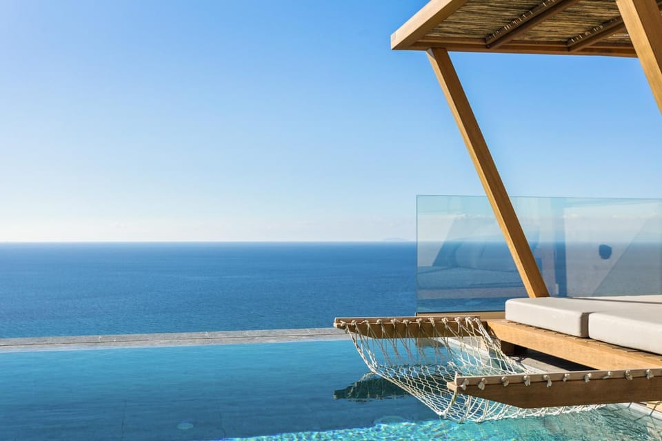 Sea view, Swimming pool, sunbed, sunbed