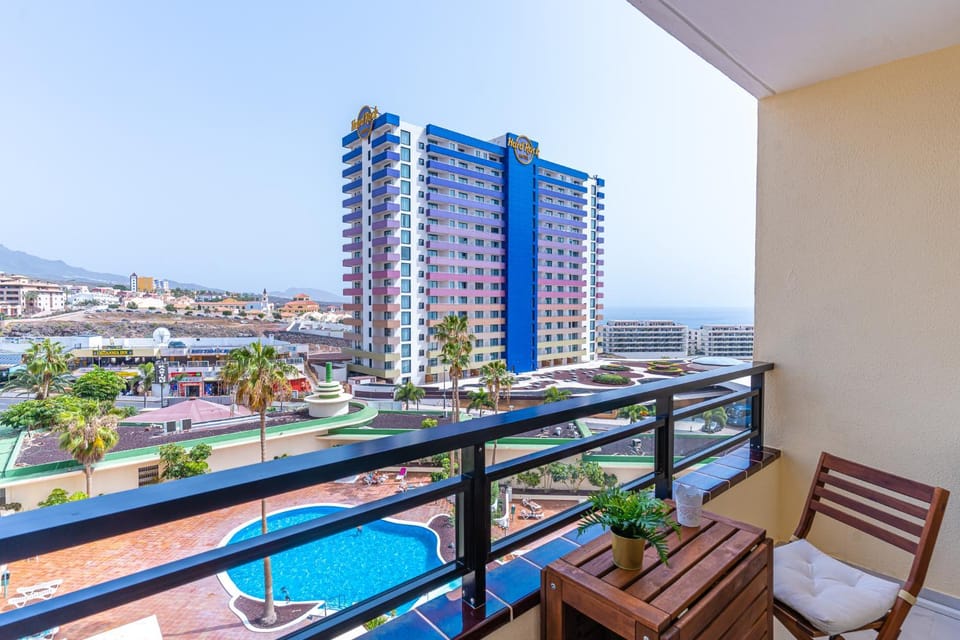 View (from property/room), Garden view, Mountain view, Pool view, Sea view