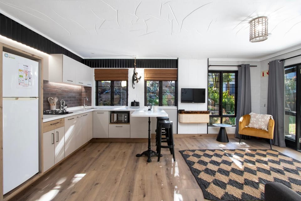 Kitchen or kitchenette, Living room, Dining area