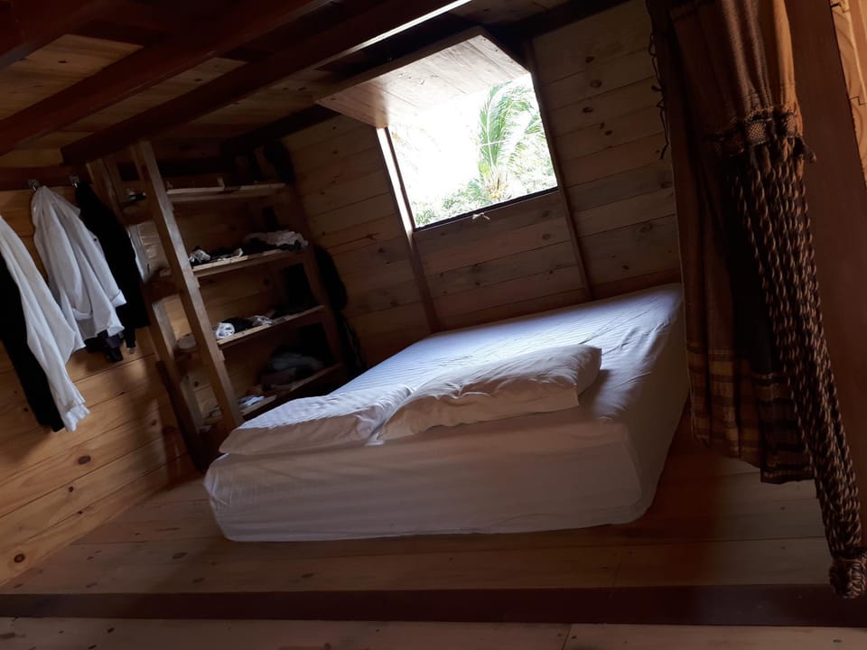 Balcony/Terrace, Photo of the whole room, Landmark view, room service
