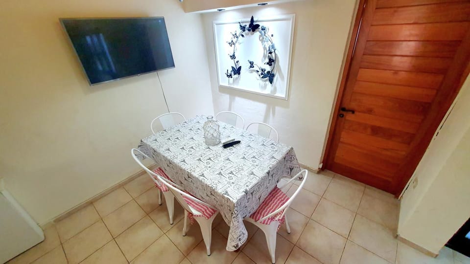 Bello departamento céntrico con cochera incluida!!! Apartment in Mendoza