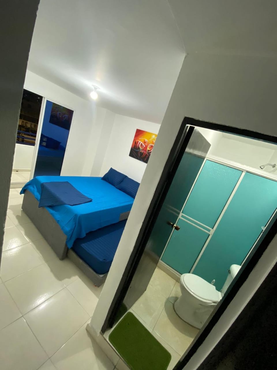 Bed, Bathroom, Photo of the whole room, Bedroom