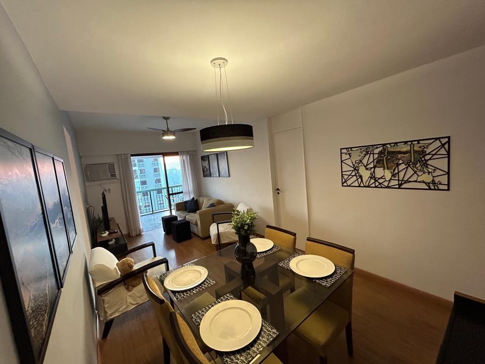 TV and multimedia, Living room, Seating area, Dining area, fireplace, air conditioner