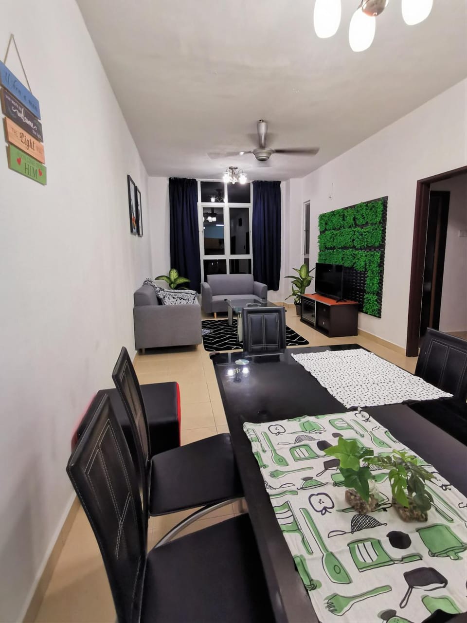 Living room, Dining area