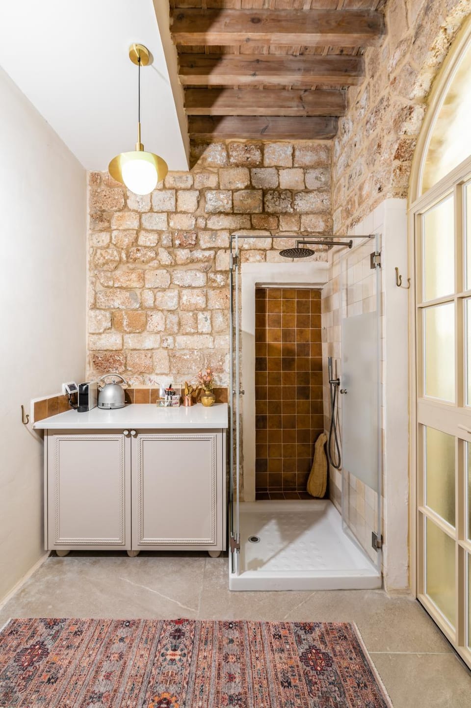 Coffee/tea facilities, Kitchen or kitchenette