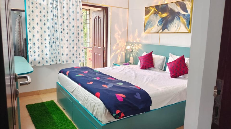 WiFi Enable Luxurious Your Own 2 BHK Home Walkable Calangute BAGA Beach Apartment in Goa, India