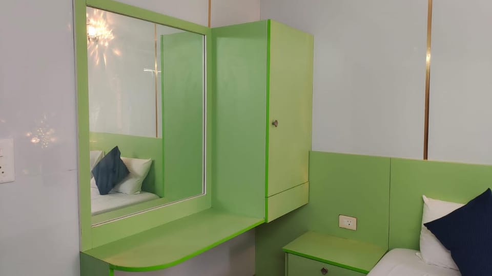 WiFi Enable Luxurious Your Own 2 BHK Home Walkable Calangute BAGA Beach Apartment in Goa, India